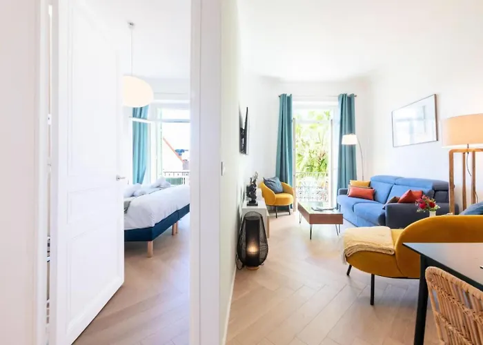 Résidence 3p Avec Balcons, 3min Du Palais Des Congrès - 3p Avec Balcons, 3min Du Palais Des Congrès Mae-3053 Apartamento