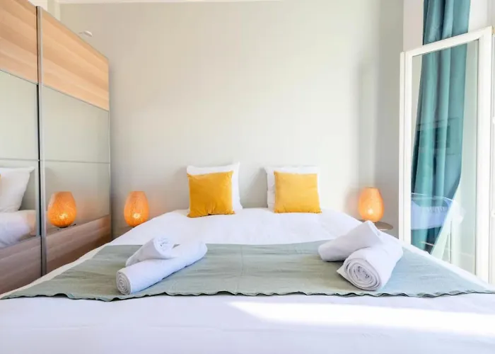 Résidence 3p Avec Balcons, 3min Du Palais Des Congrès - 3p Avec Balcons, 3min Du Palais Des Congrès Mae-3053 *