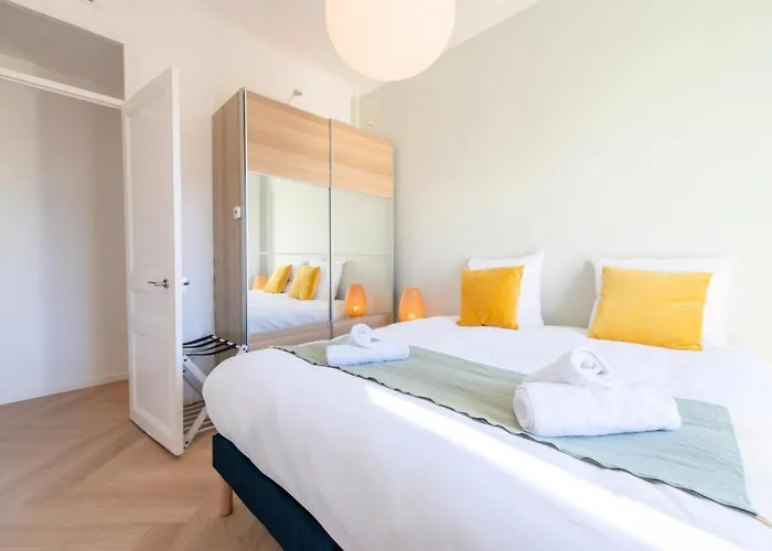 Apartamento Résidence 3p Avec Balcons, 3min Du Palais Des Congrès - 3p Avec Balcons, 3min Du Palais Des Congrès Mae-3053