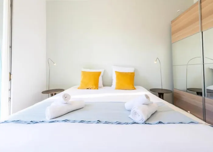 Résidence 3p Avec Balcons, 3min Du Palais Des Congrès - 3p Avec Balcons, 3min Du Palais Des Congrès Mae-3053 Apartamento *