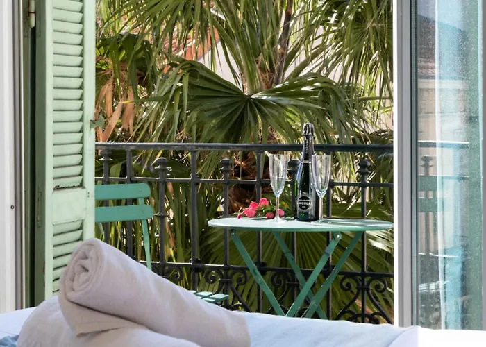 Résidence 3p Avec Balcons, 3min Du Palais Des Congrès - 3p Avec Balcons, 3min Du Palais Des Congrès Mae-3053 *